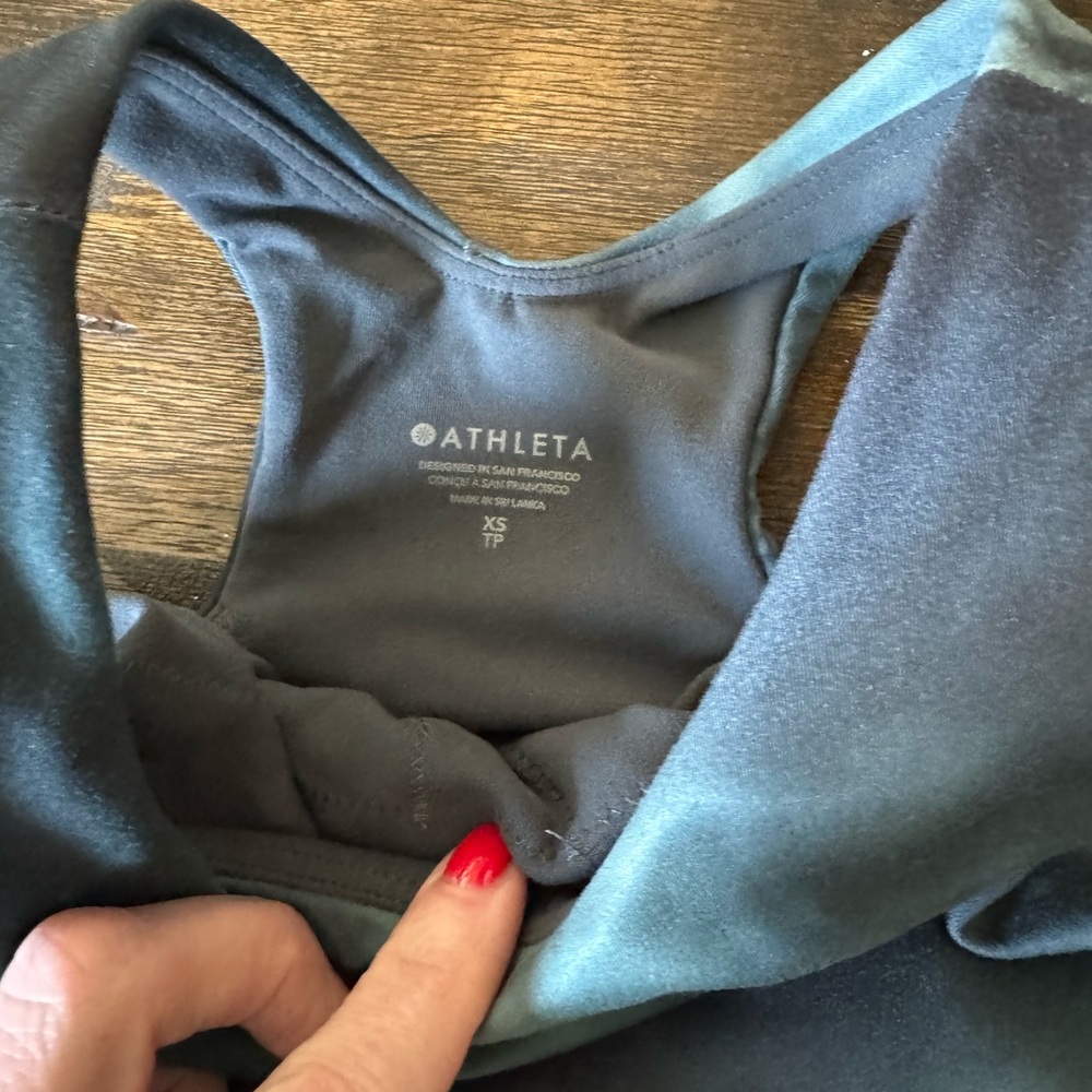 Athleta Conscious Crop Limited edition marine dark tie dye color - Picture 5 of 5